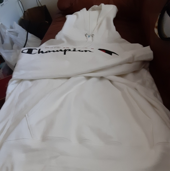 Xlarge Chapman sweater - Picture 2 of 3